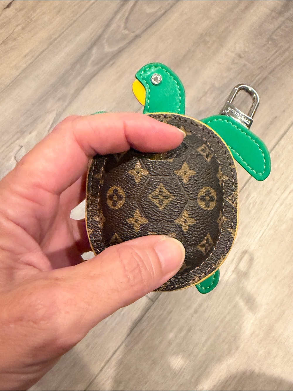 Monogram Turtle Keychain - Green